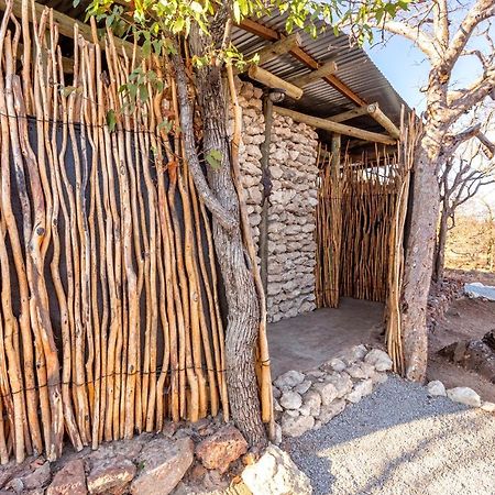 Etosha Village Campsite Okaukuejo Εξωτερικό φωτογραφία