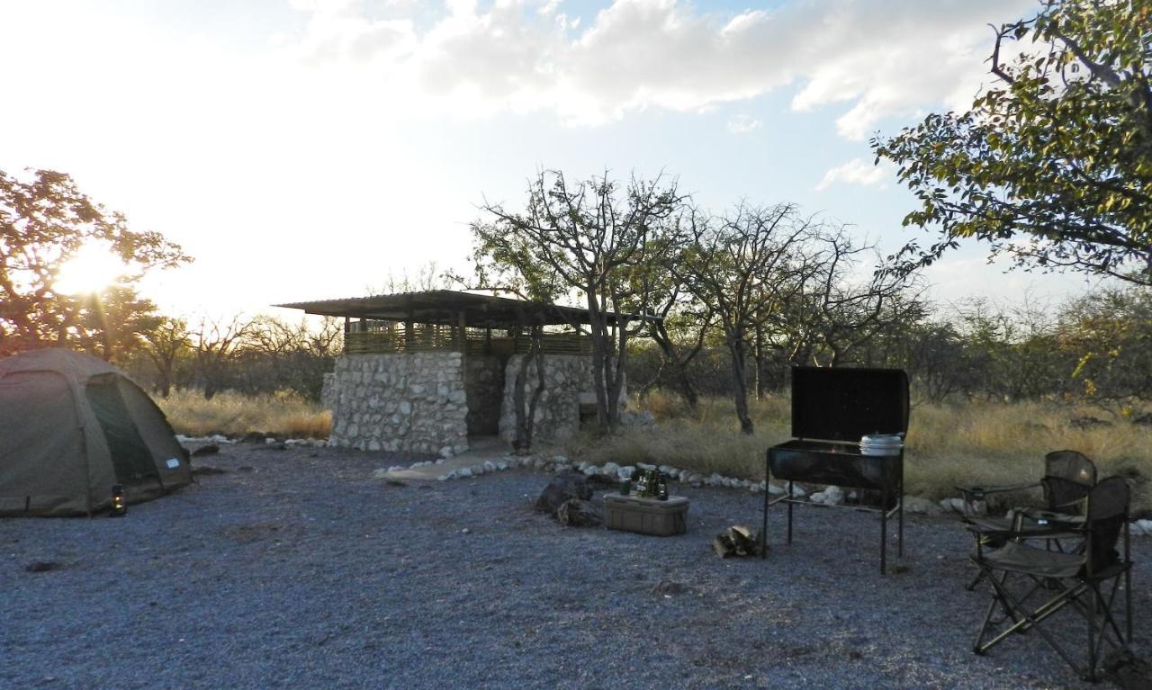 Etosha Village Campsite Okaukuejo Εξωτερικό φωτογραφία
