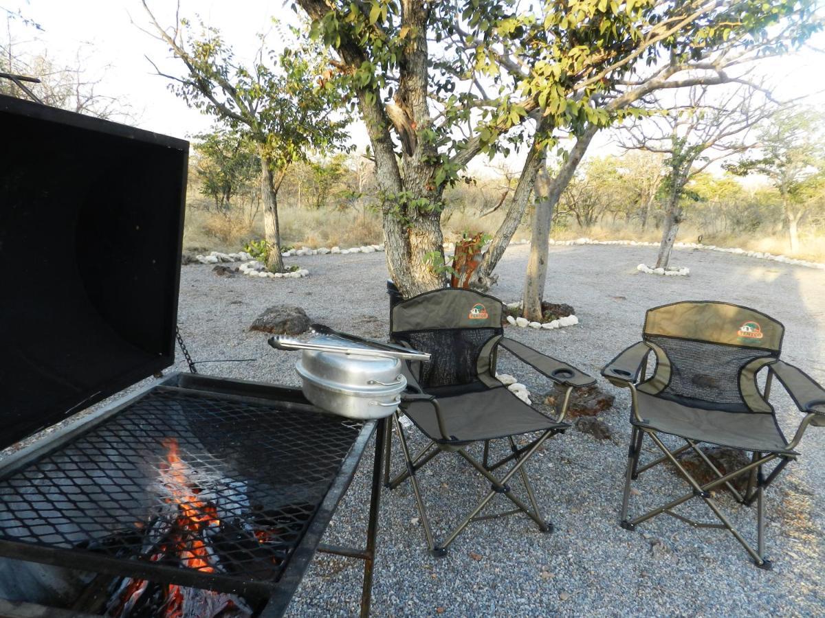 Etosha Village Campsite Okaukuejo Εξωτερικό φωτογραφία