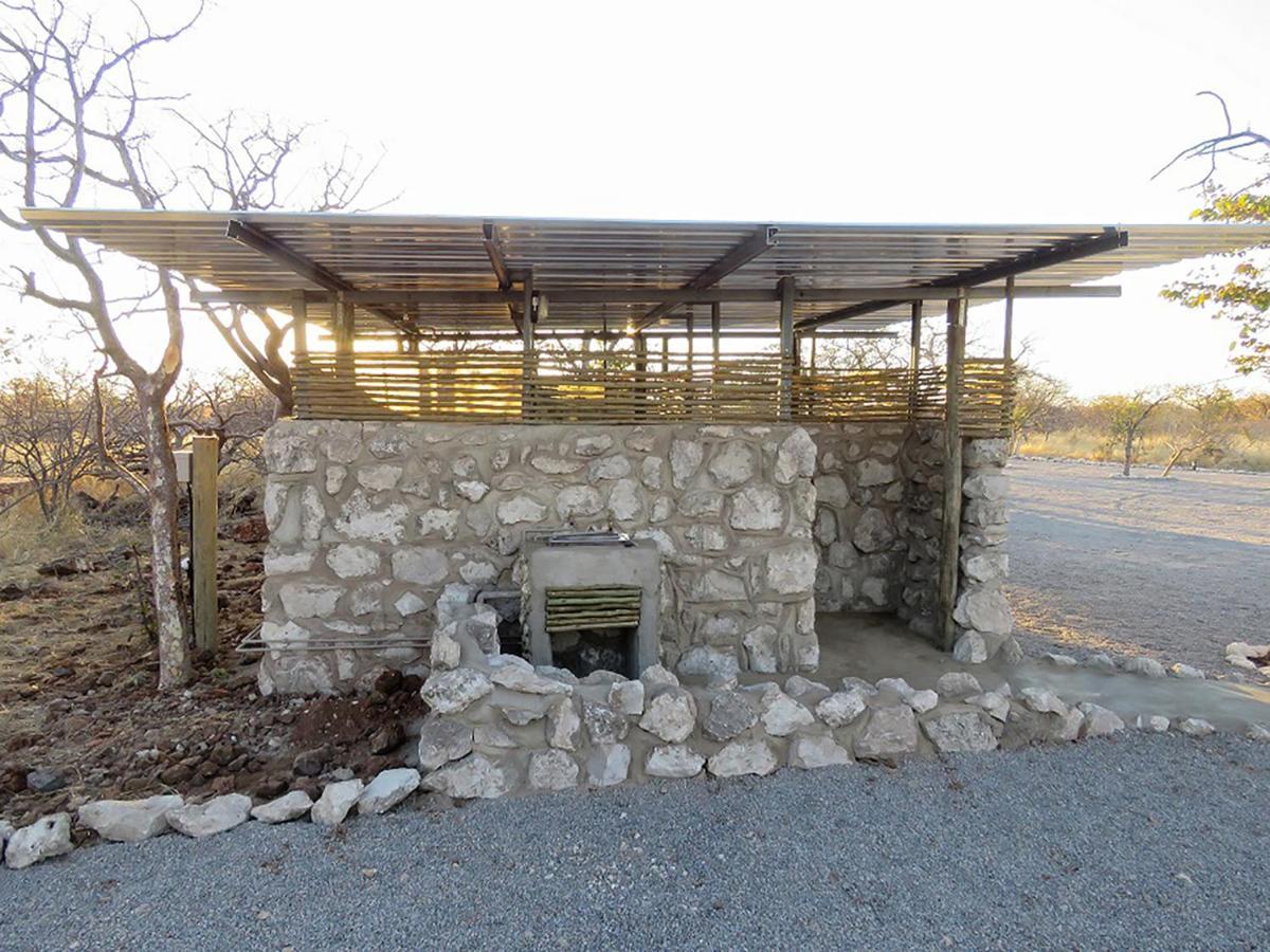 Etosha Village Campsite Okaukuejo Εξωτερικό φωτογραφία