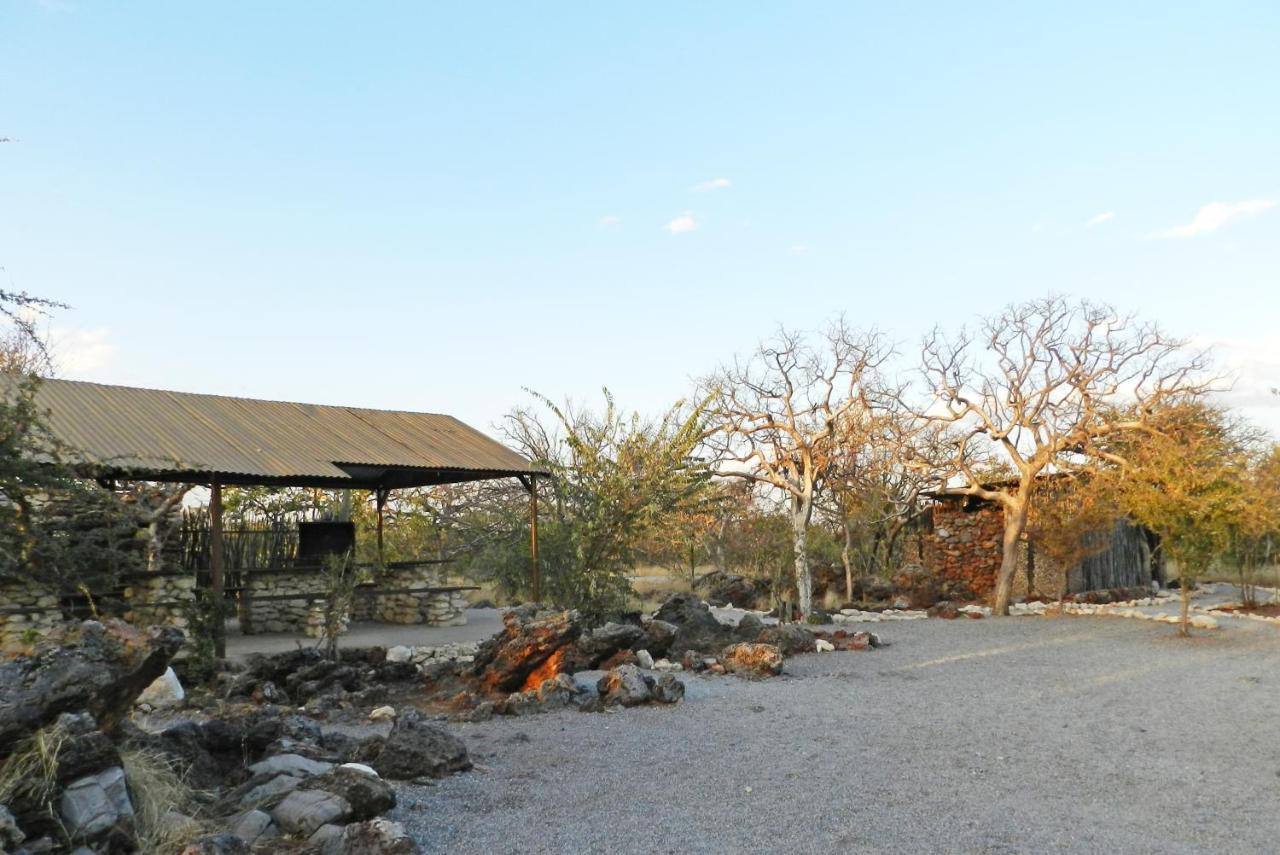 Etosha Village Campsite Okaukuejo Εξωτερικό φωτογραφία