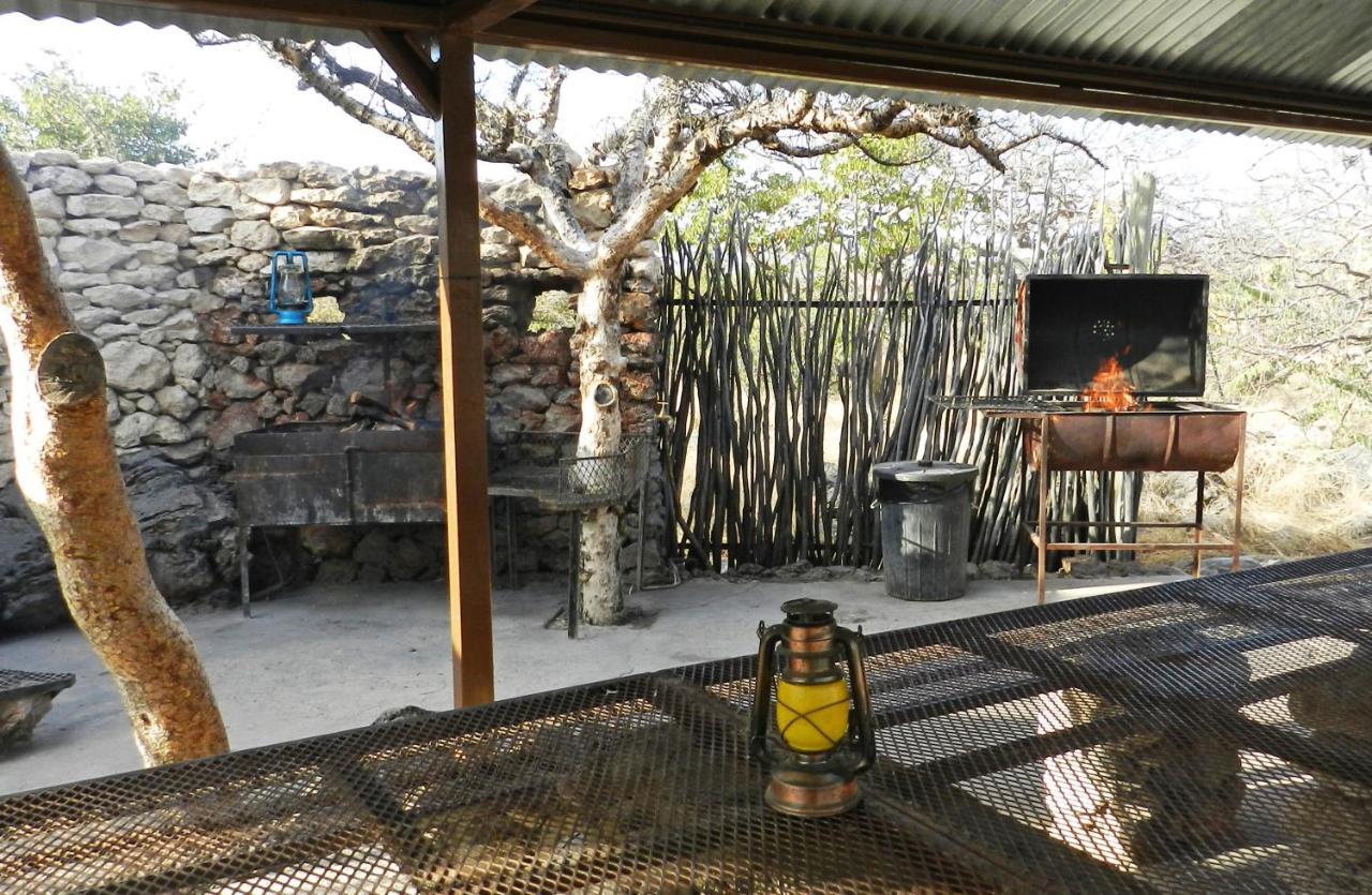 Etosha Village Campsite Okaukuejo Εξωτερικό φωτογραφία