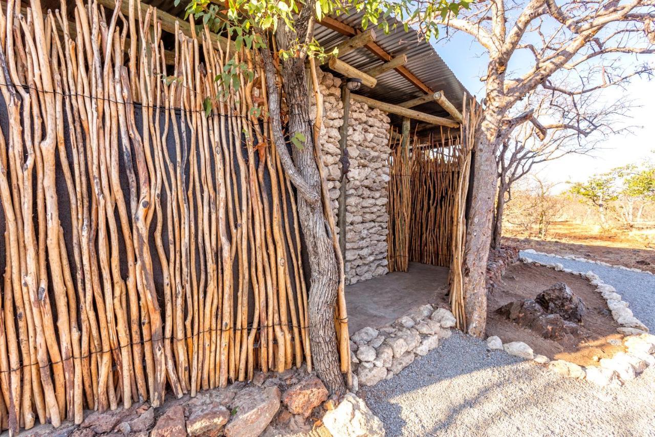 Etosha Village Campsite Okaukuejo Εξωτερικό φωτογραφία